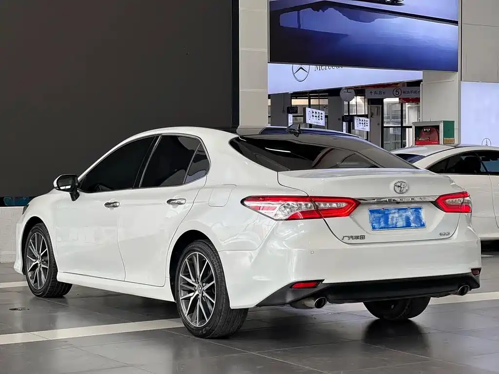 Camry 2021 2.5G Deluxe Edition купить на сайте DeffCars