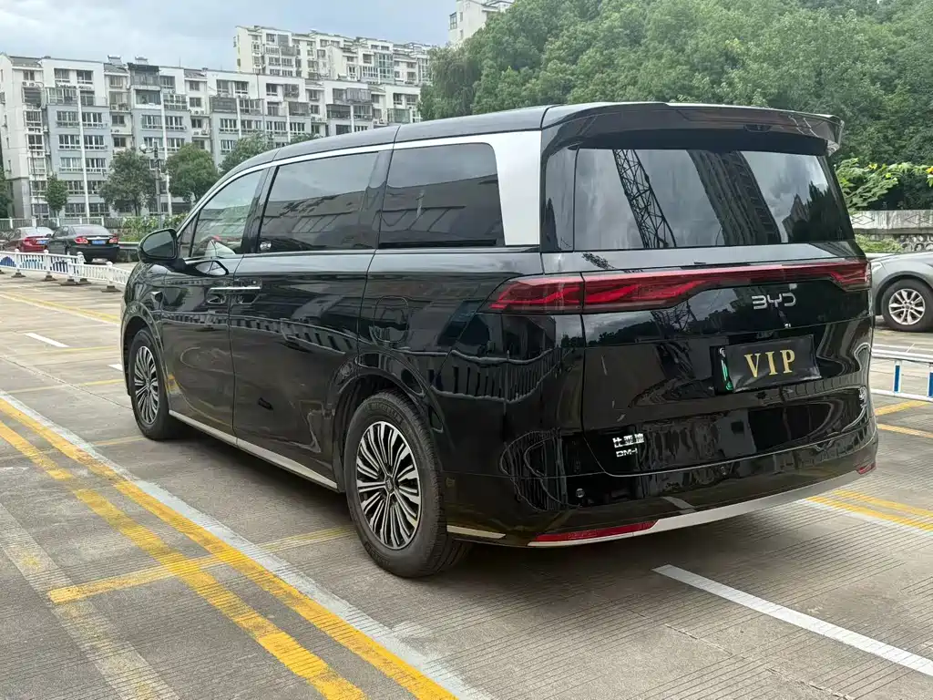 Summer 2025 DM-i 1.5T 180km Excellent Type купить на сайте DeffCars