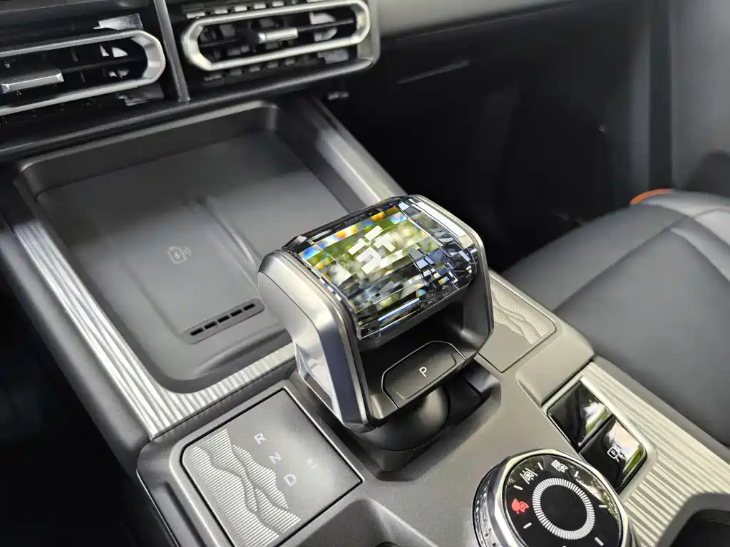 Jietu Liberty 2025 1.5TD DCT discovered купить на сайте DeffCars