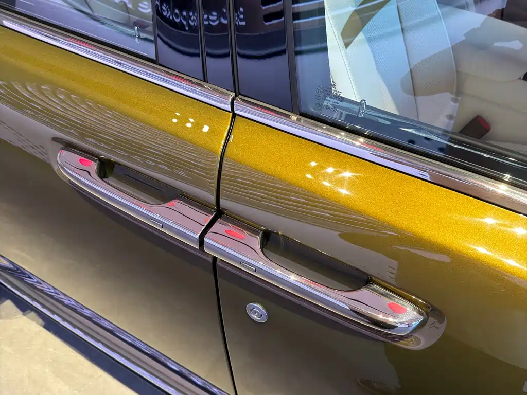 Cullinan 2024 four-seat version купить на сайте DeffCars