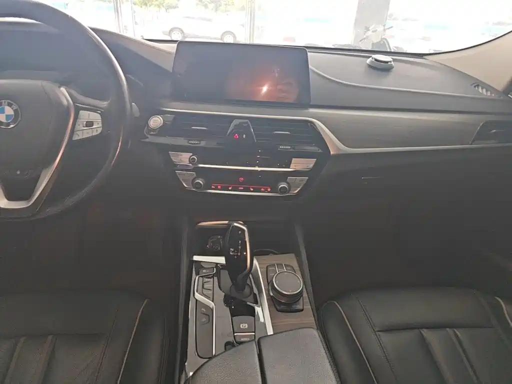 BMW 6 Series GT 2020 630i Luxury Design Package купить на сайте DeffCars