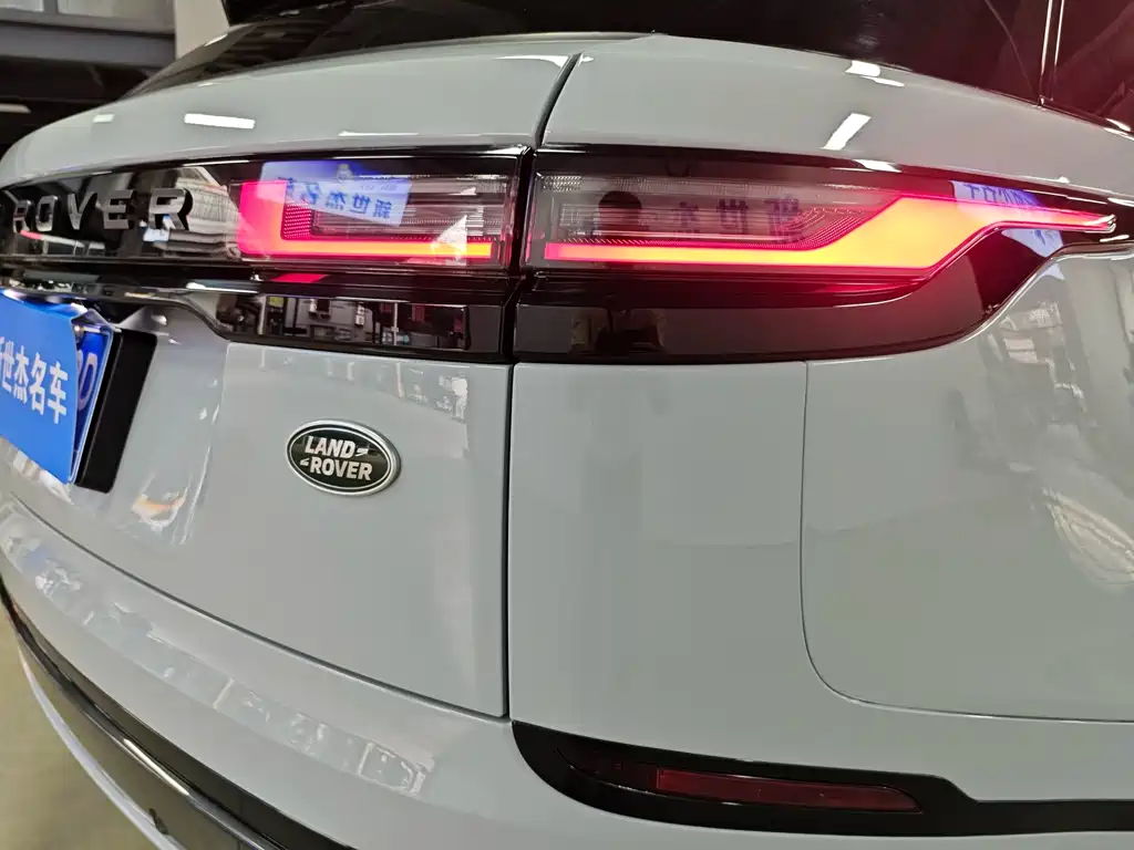 Range Rover Velar 2024 Dynamic SE купить на сайте DeffCars