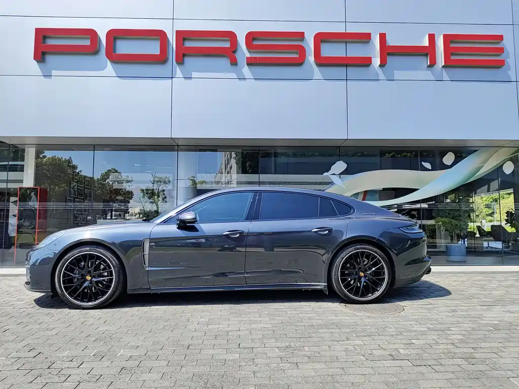 Panamera 2023 Panamera Executive Extended Platinum Edition 2.9T купить на сайте DeffCars