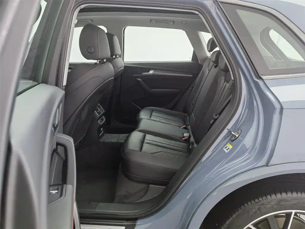 Audi Q5L 2022 40T RS Kit Burning Speed ​​Type купить на сайте DeffCars