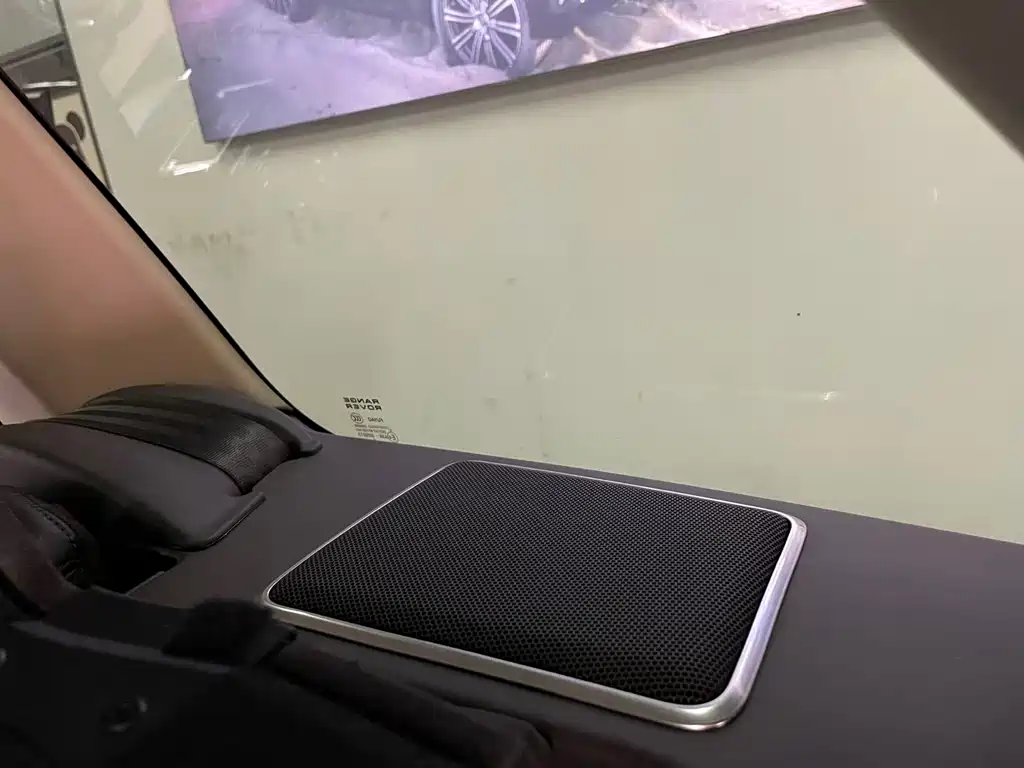 Range Rover 2020 3.0 L6 Legend Extended Edition купить на сайте DeffCars