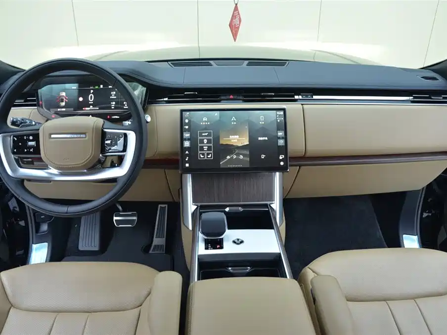 Range Rover 2025 3.0 L6 400PS Extended Edition купить на сайте DeffCars