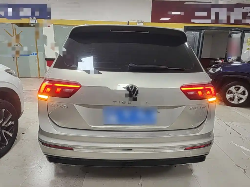 Tiguan L 2021 330TSI automatic two-wheel drive R-Line version купить на сайте DeffCars
