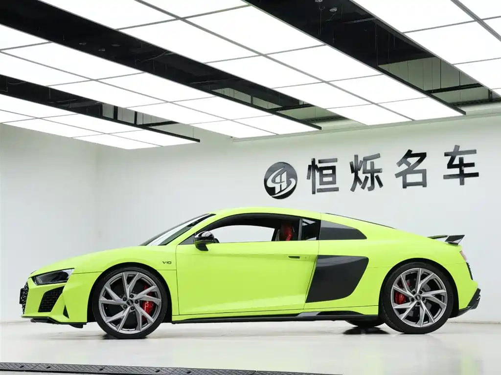 Audi R8 2022 V10 Coupe performance купить на сайте DeffCars