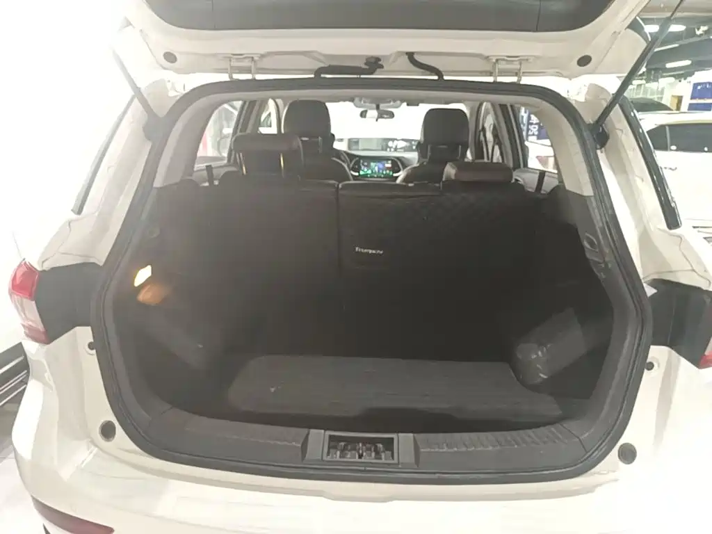 Trumpchi GS4 2017 200T G-DCT 2WD Elite Edition купить на сайте DeffCars