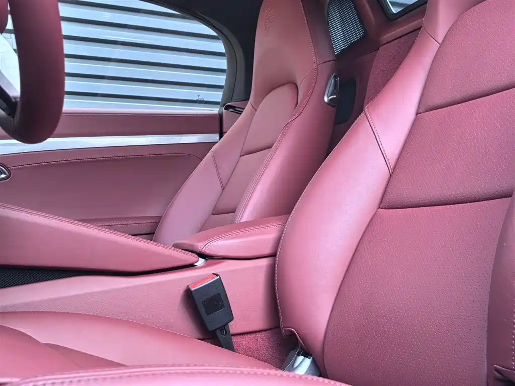 Porsche 718 2023 Boxster Style Edition 2.0T купить на сайте DeffCars