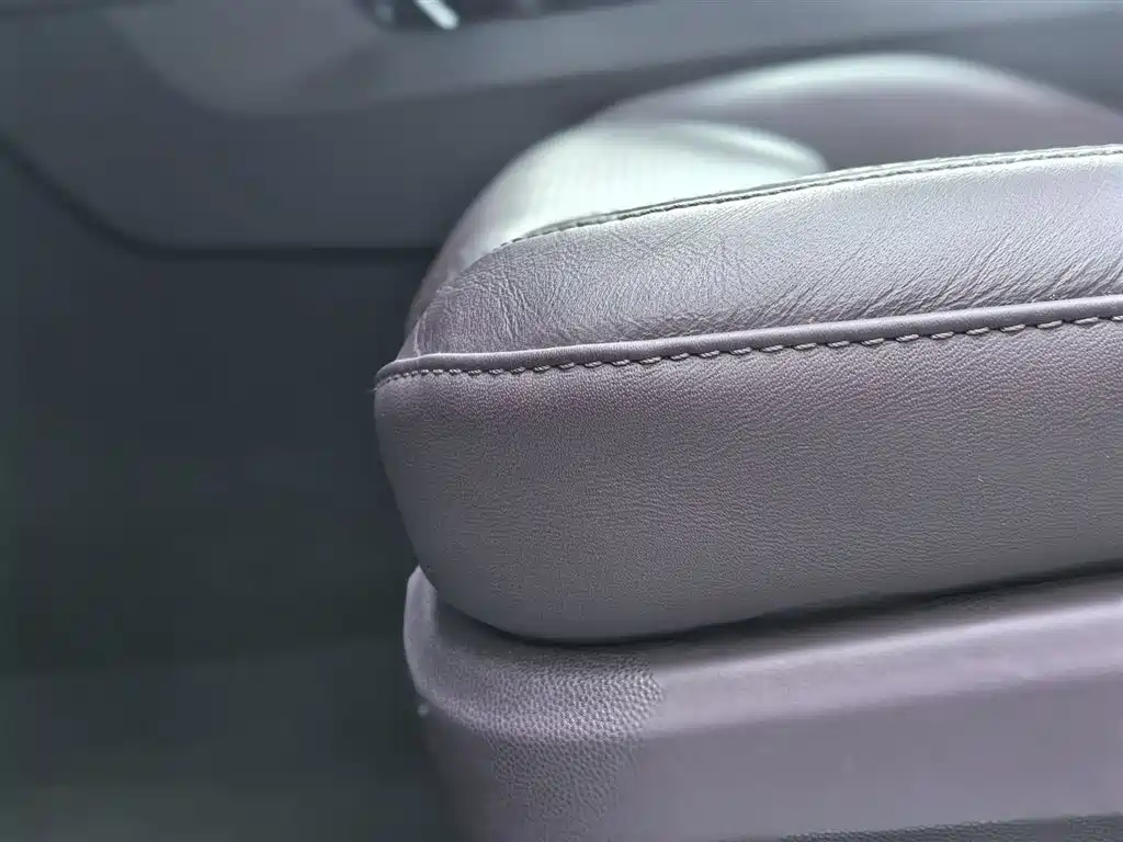 Macan New Energy 2024 Macan 4 купить на сайте DeffCars
