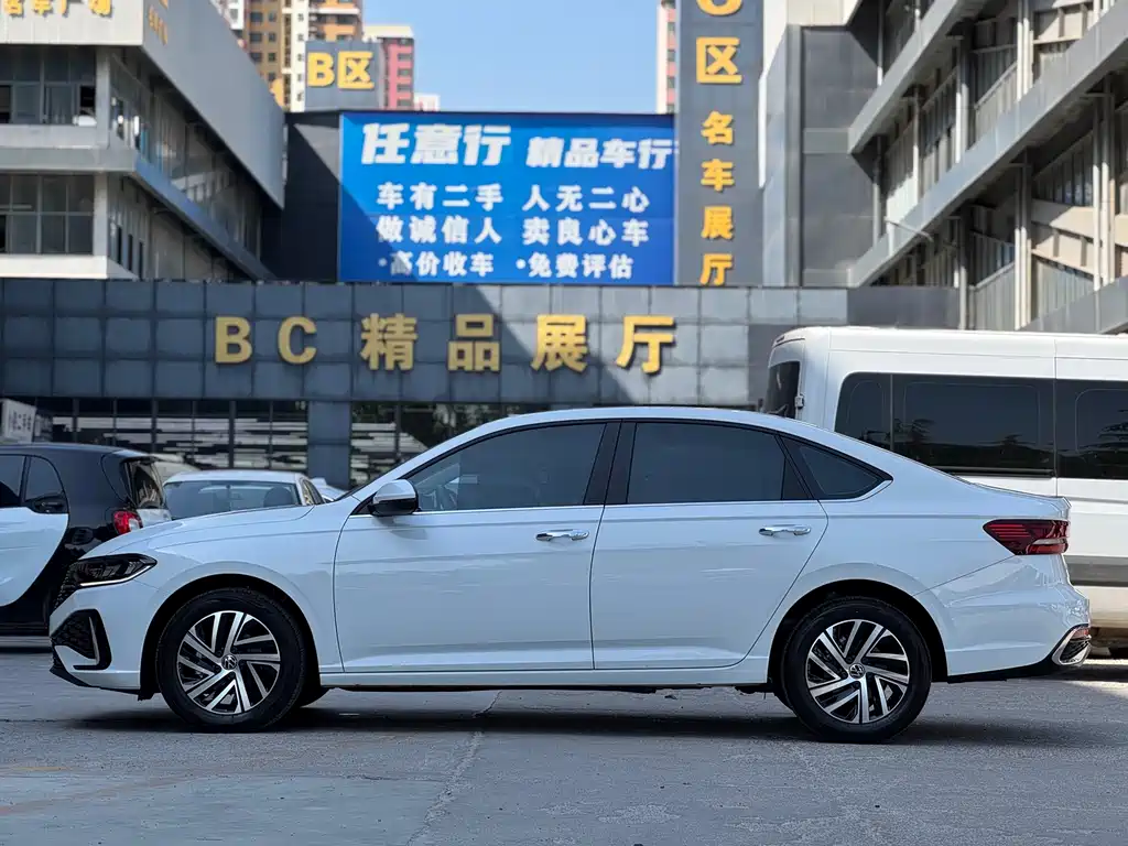 Lavida 2024 1.5L Automatic Starry Sky Five Million Edition купить на сайте DeffCars