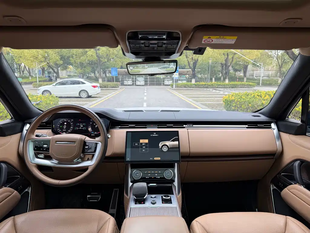 Range Rover 2023 3.0 L6 400PS Genesis Extended Edition купить на сайте DeffCars