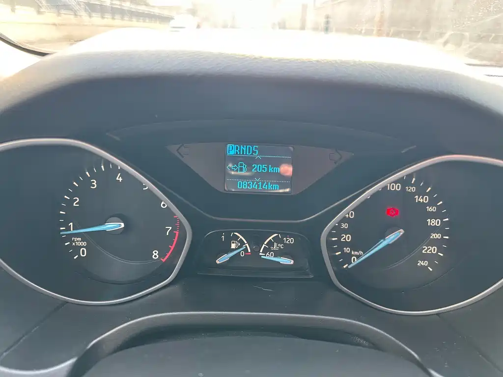 Focus 2018 hatchback classic 1.6L automatic comfort smart mobility version купить на сайте DeffCars