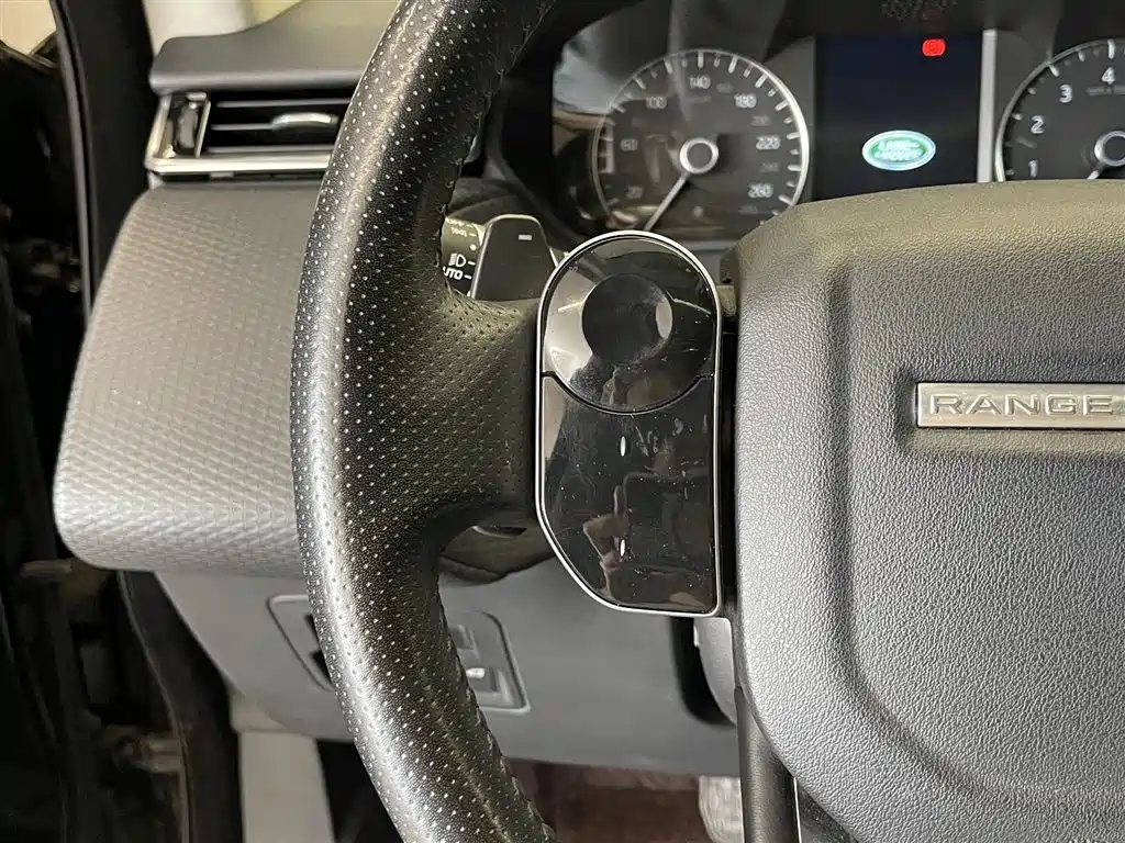 Range Rover Velar 2019 250PS купить на сайте DeffCars