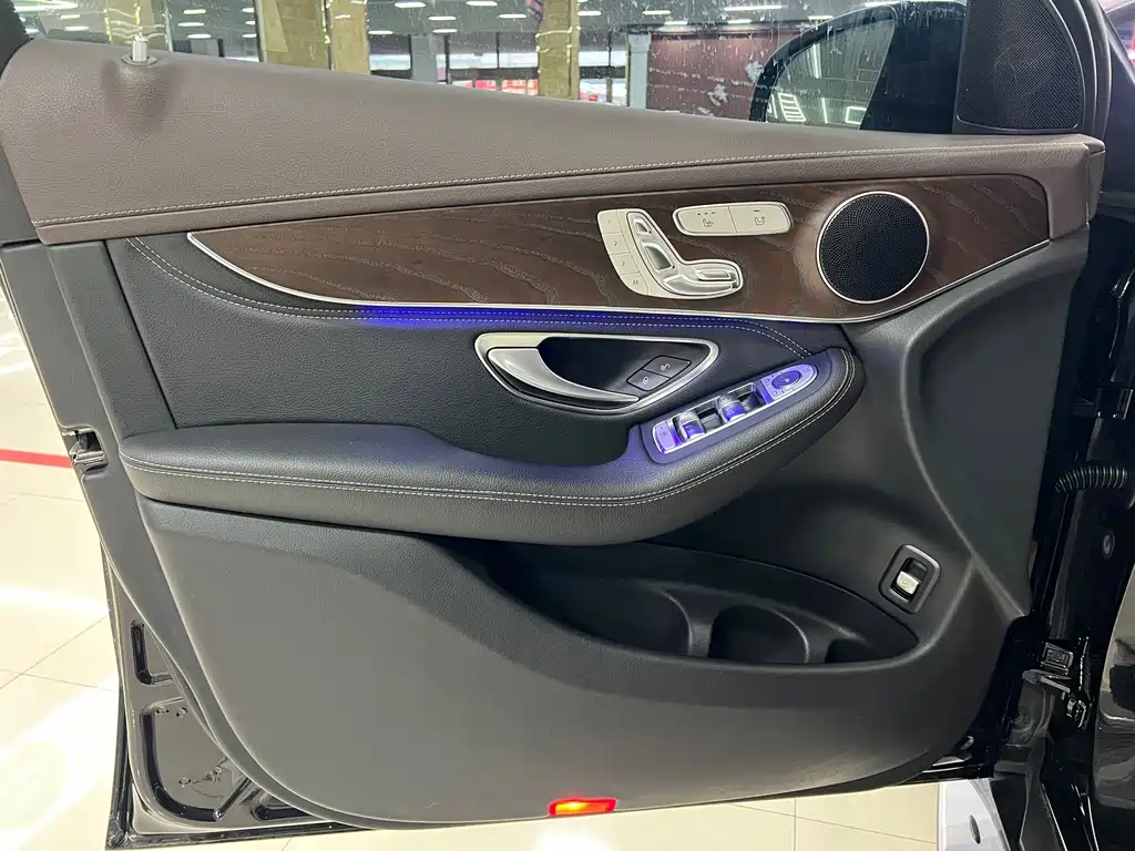 Mercedes-Benz GLC 2020 GLC 300 L 4MATIC Dynamic купить на сайте DeffCars