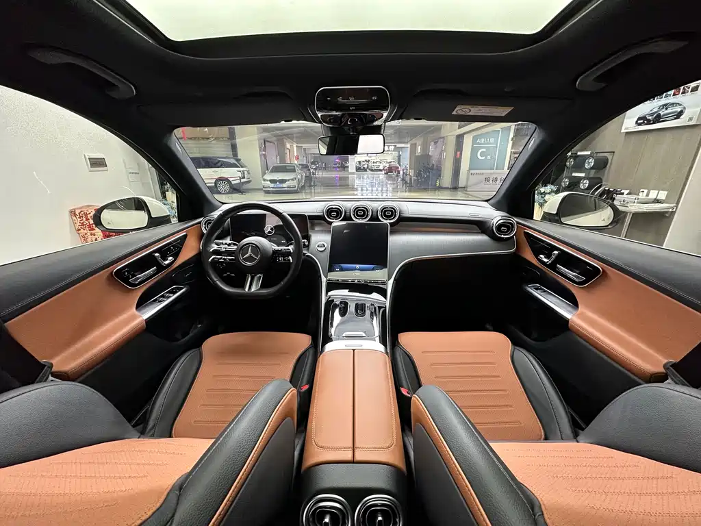 Mercedes-Benz GLC 2024 GLC 260 L 4MATIC luxury model 5 seats купить на сайте DeffCars