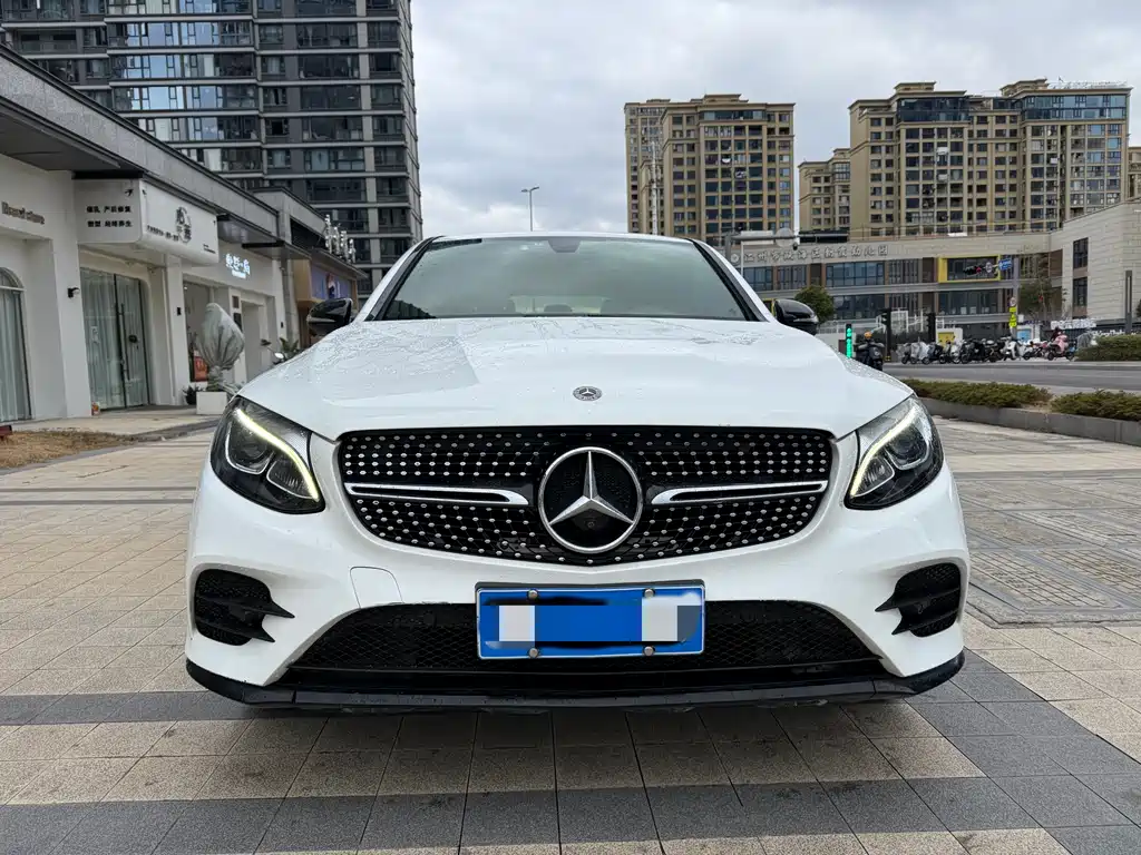 Mercedes-Benz GLC Coupe 2018 GLC 200 4MATIC Coupe SUV купить на сайте DeffCars