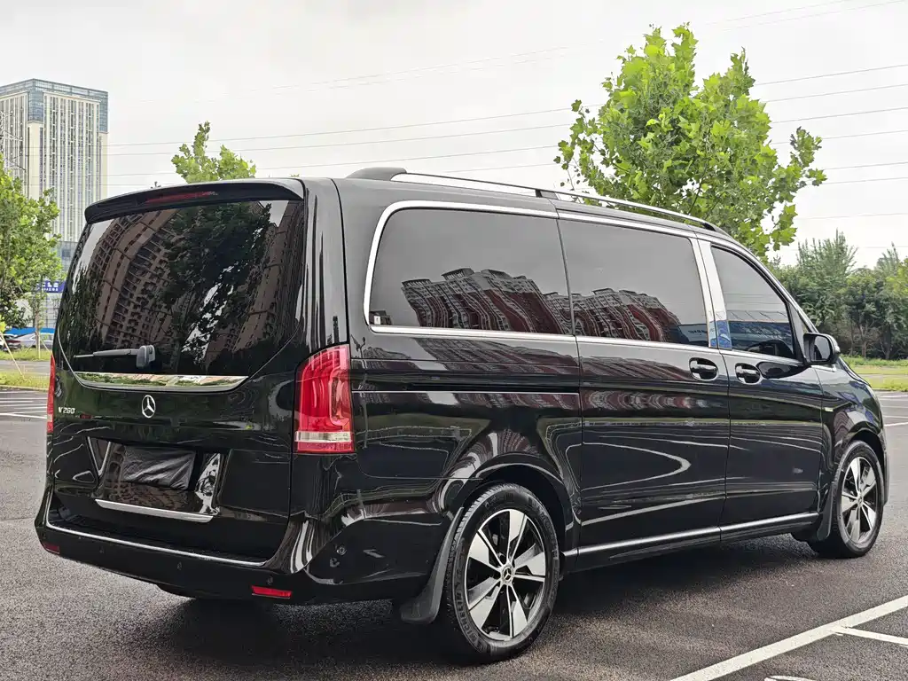 Mercedes-Benz V-Class 2020 V 260 Premium Edition купить на сайте DeffCars