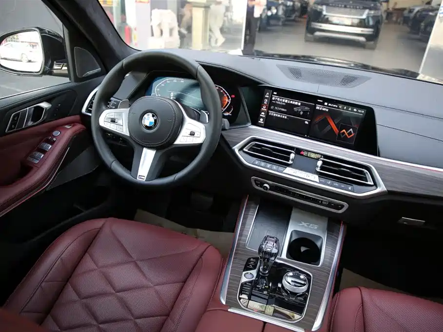 BMW X5 2022 facelift xDrive 40Li M sports package купить на сайте DeffCars