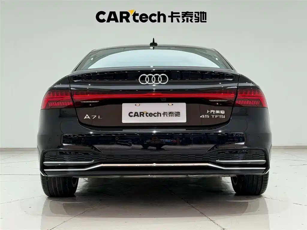 Audi A7L 2024 45TFSI S-line Dream Building Liquid Crystal Package купить на сайте DeffCars