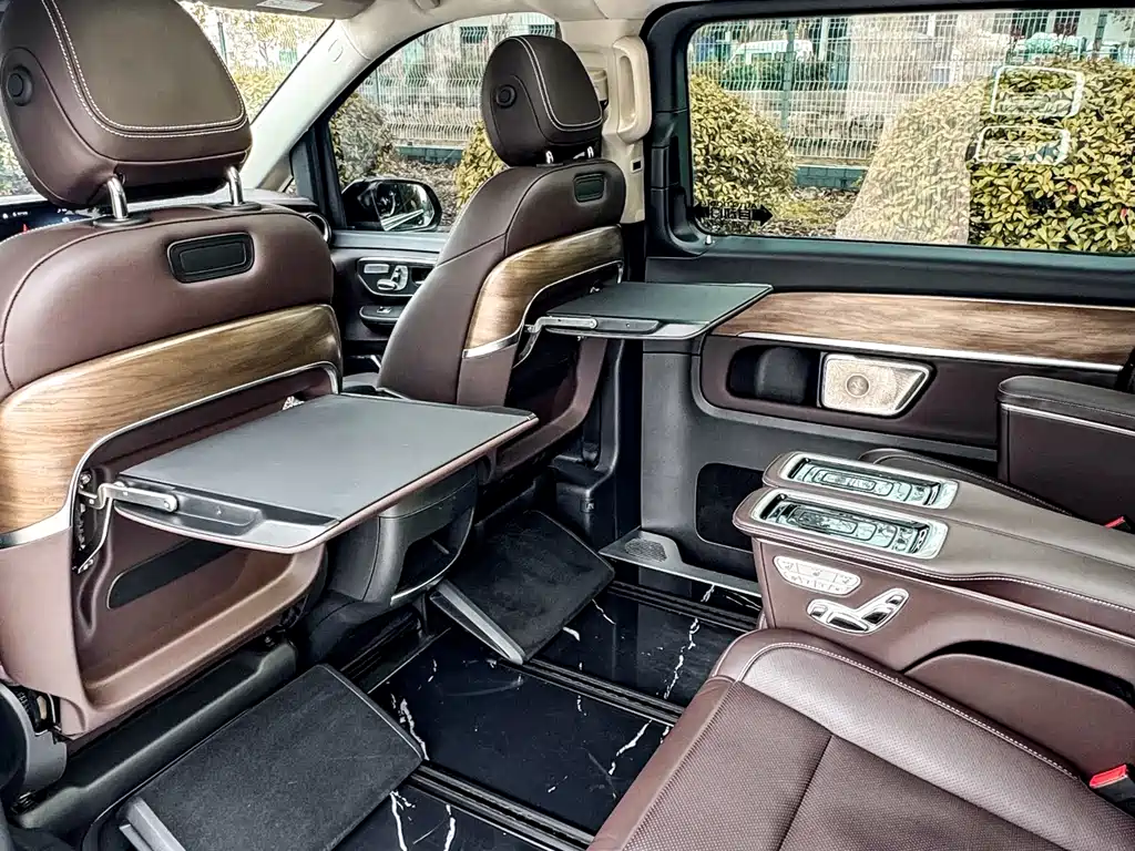 Mercedes-Benz V-Class 2022 V 260 L Long Wheelbase Luxury Edition купить на сайте DeffCars