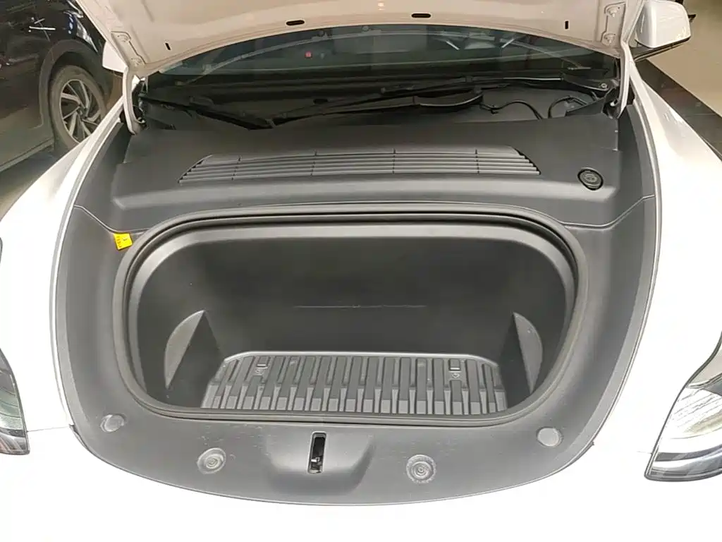 Model Y 2021 standard range rear-wheel drive version купить на сайте DeffCars