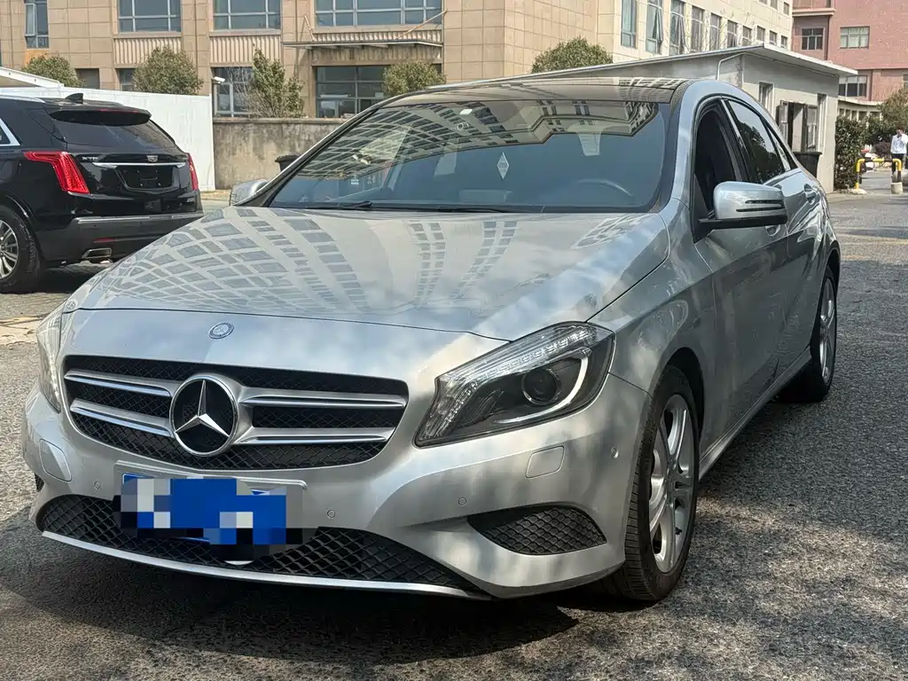 Mercedes-Benz A-Class Import 2015 A 180 купить на сайте DeffCars