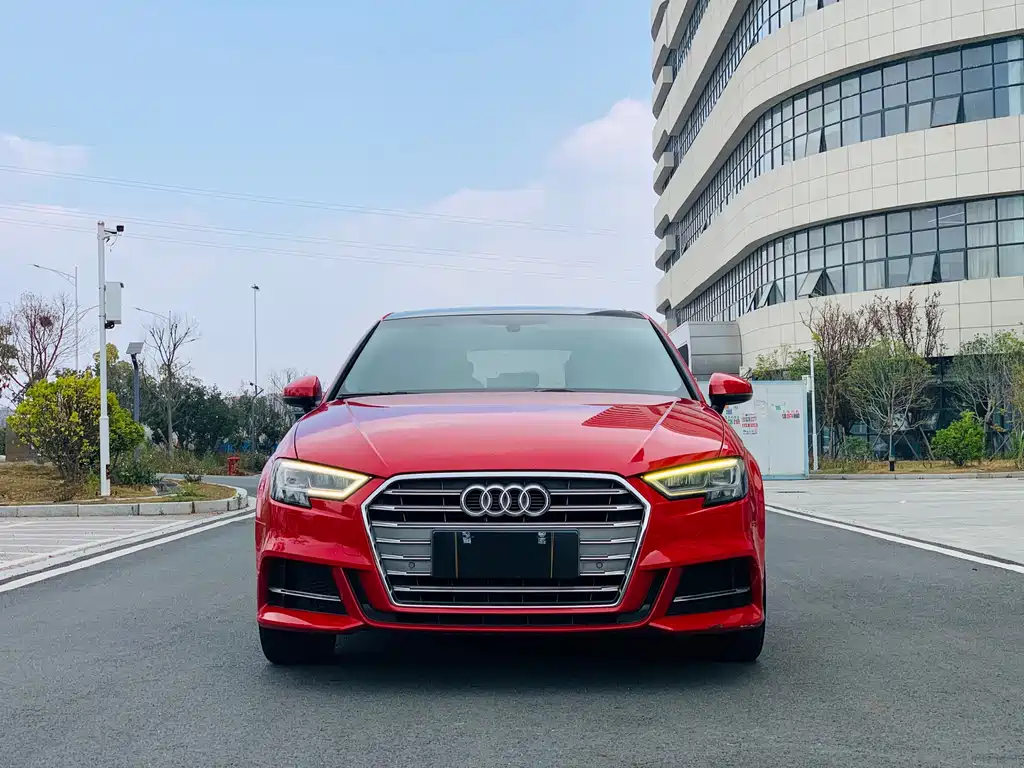 Audi A3 2020 Sportback 35 TFSI Fashion Type National VI купить на сайте DeffCars