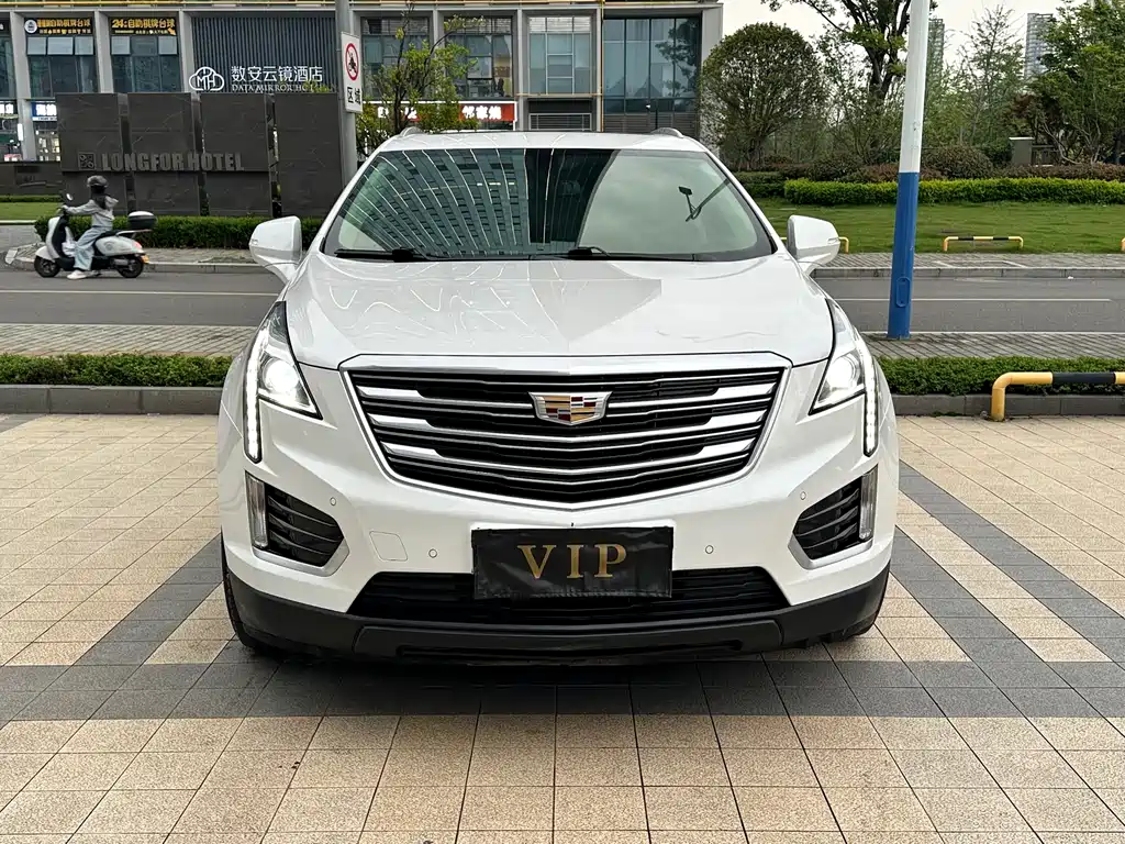 Cadillac XT5 2018 25T luxury model купить на сайте DeffCars