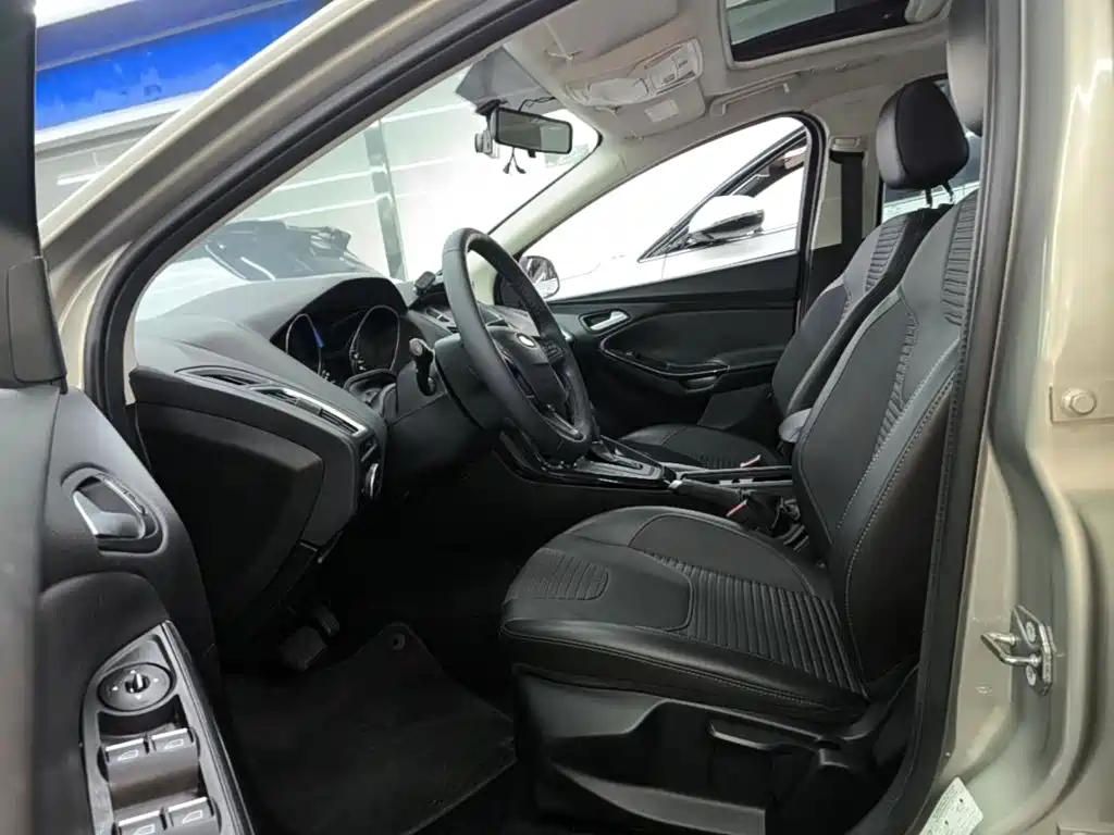 Focus 2015 sedan 1.6L automatic fashion model купить на сайте DeffCars