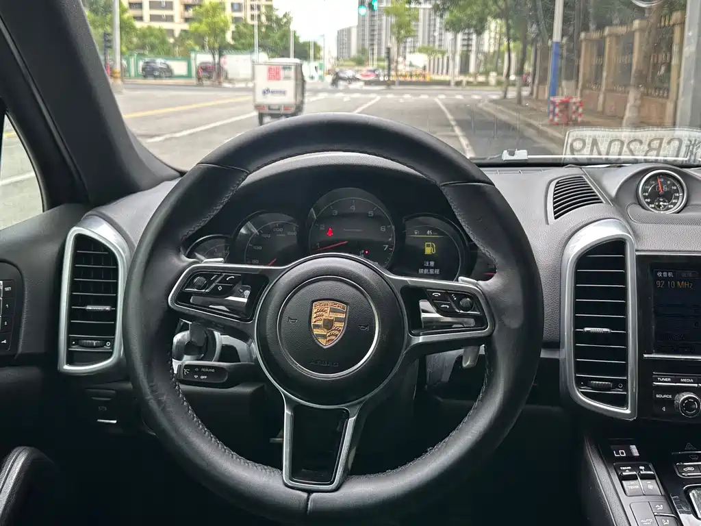 Cayenne 2015 3.0T купить на сайте DeffCars