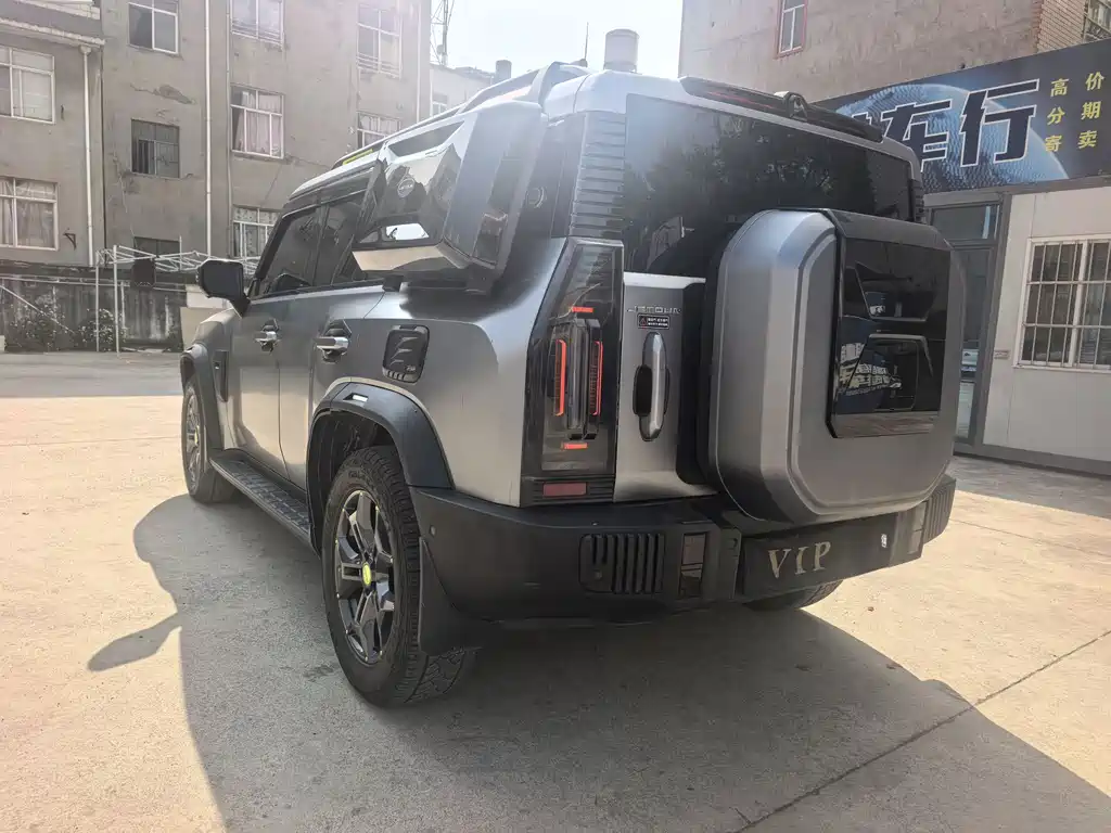 Jietu Traveler 2024 2.0T 4WD Crossing PRO Entertainment Edition купить на сайте DeffCars