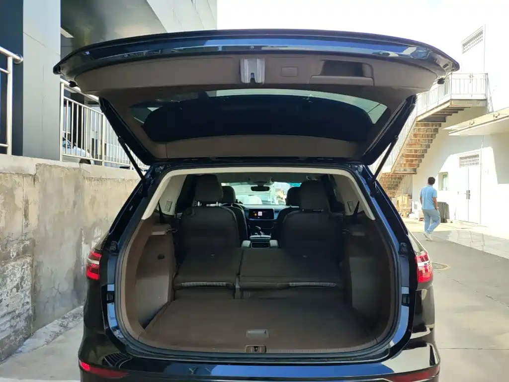 Weiran 2024 330TSI Business Edition купить на сайте DeffCars