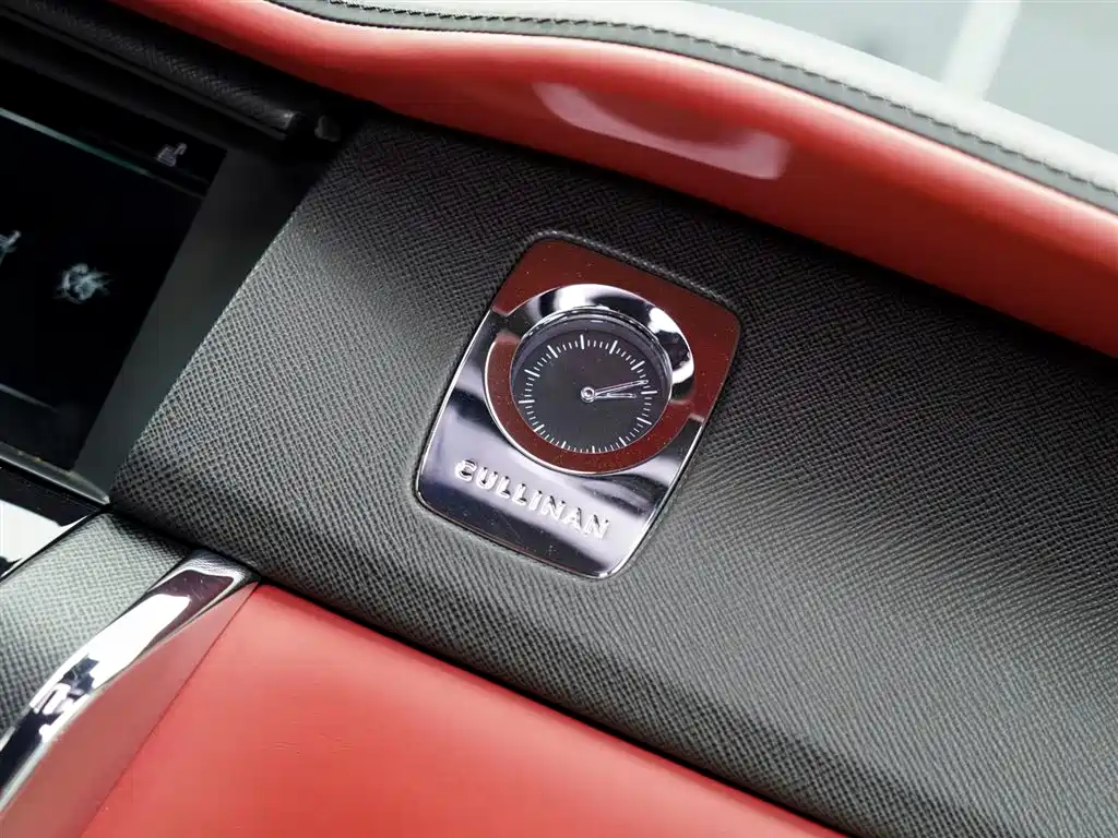 Cullinan 2018 four-seat version купить на сайте DeffCars