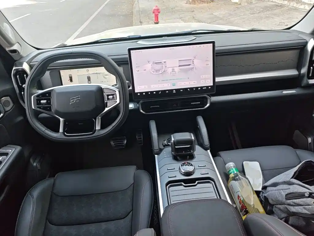Jietu Traveler 2023 2.0T four-wheel drive crossover PRO купить на сайте DeffCars