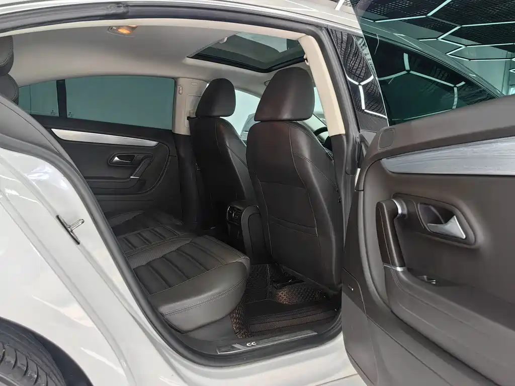 FAW-Volkswagen CC 2018 2.0TSI luxury model купить на сайте DeffCars
