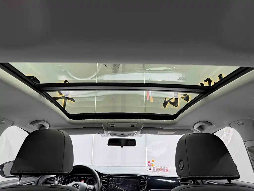 T-ROC 2022 model 280TSI DSG two-wheel drive comfort PLUS купить на сайте DeffCars