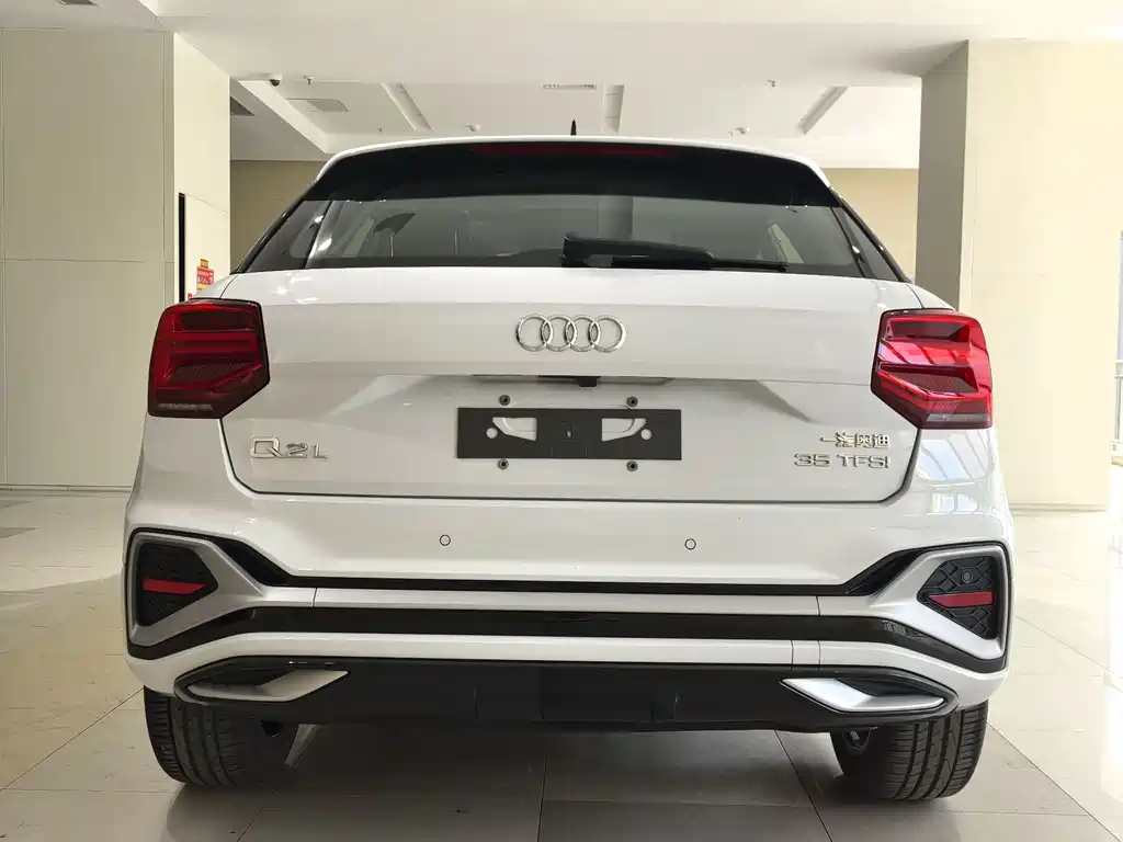 Audi Q2L 2022 35 TFSI aggressive and dynamic model купить на сайте DeffCars