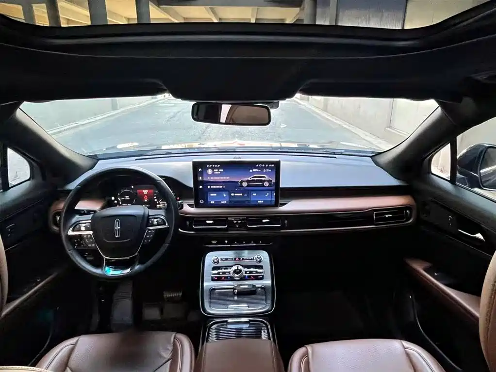 Voyager 2021 2.0T four-wheel drive elegant version купить на сайте DeffCars