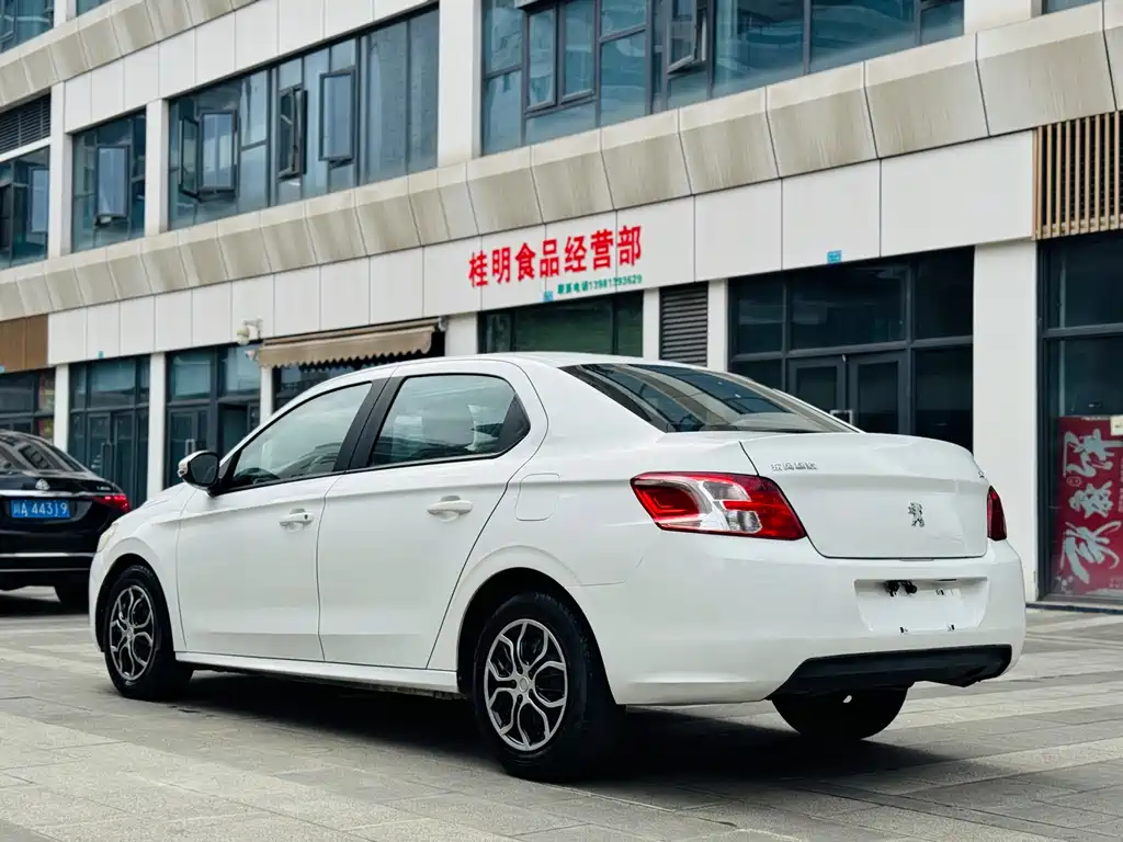 Peugeot 301 2016 1.6L automatic comfort version купить на сайте DeffCars
