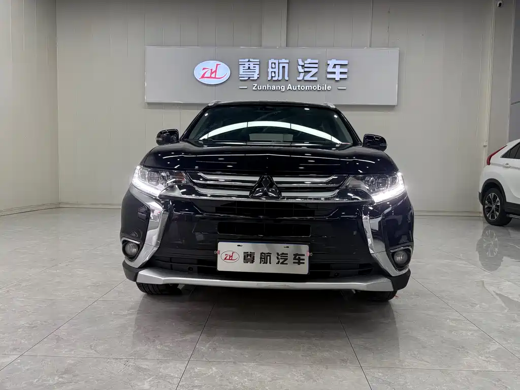 Outlander 2018 2.4L four-wheel drive elite version 5 seats купить на сайте DeffCars