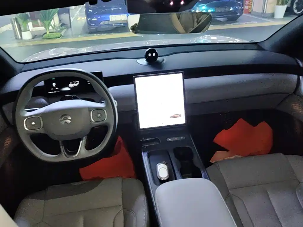 NiO ET5 2024 75kWh купить на сайте DeffCars
