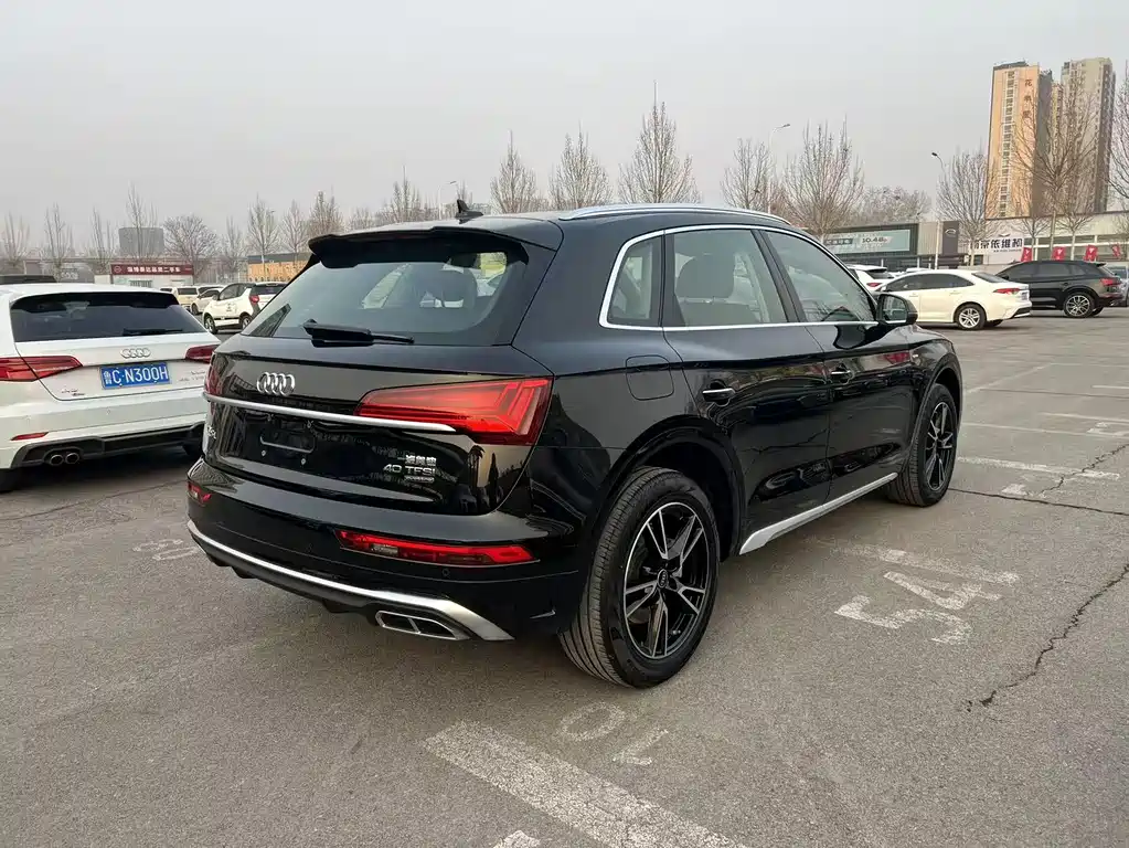Audi Q5L 2024 40 TFSI fashionable and dynamic купить на сайте DeffCars