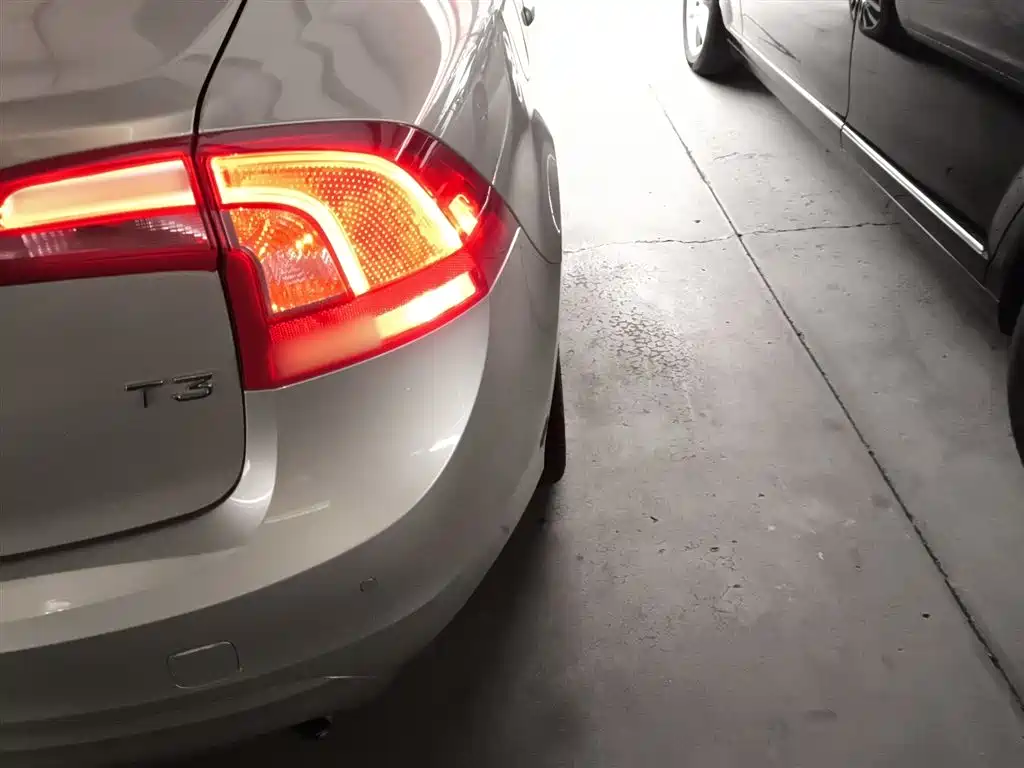 Volvo S60 2019 S60L T3 Smart Edition купить на сайте DeffCars