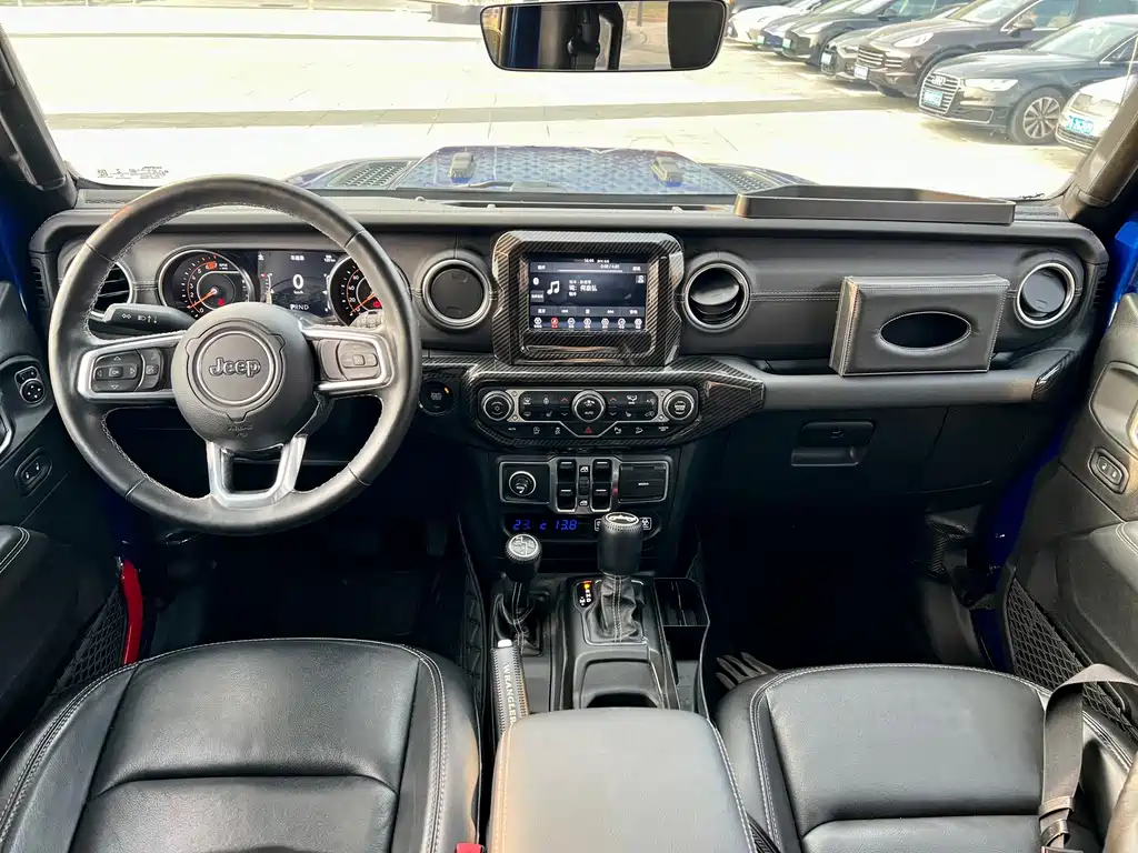 Wrangler 2021 2.0T Sahara four-door version купить на сайте DeffCars