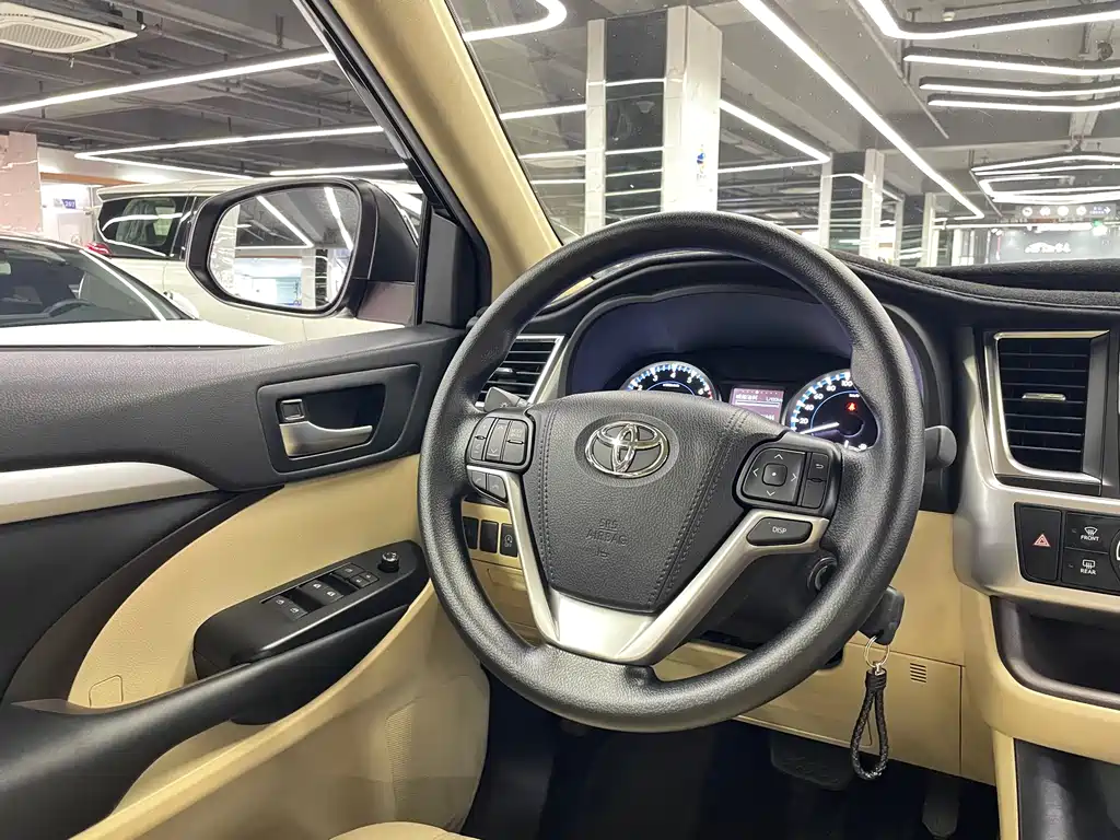 Highlander 2018 2.0T four-wheel drive elite version, 7 seats, National VI купить на сайте DeffCars
