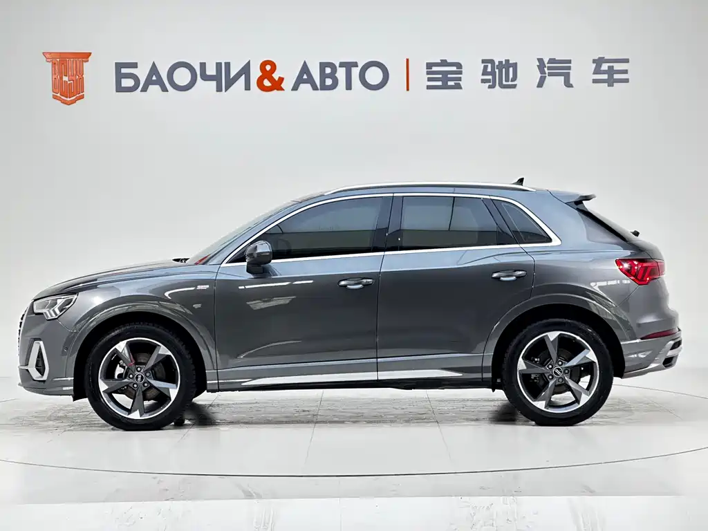 Audi Q3 2022 35 TFSI Fashionable and Dynamic купить на сайте DeffCars