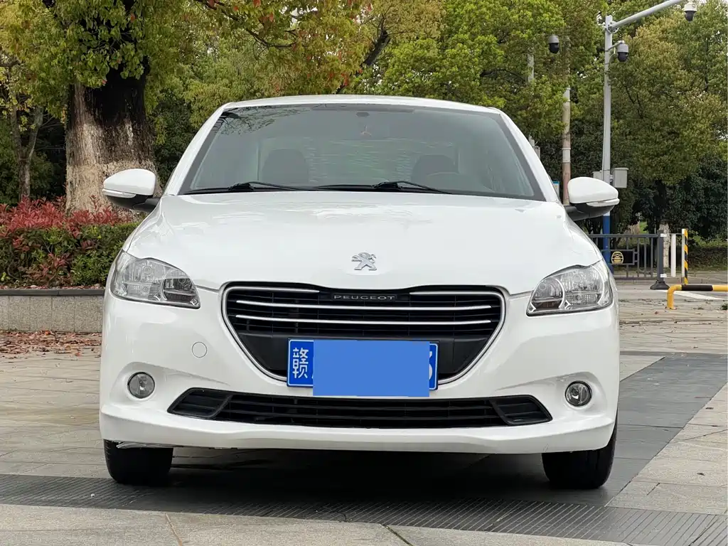 Peugeot 301 2016 1.6L automatic comfort version купить на сайте DeffCars