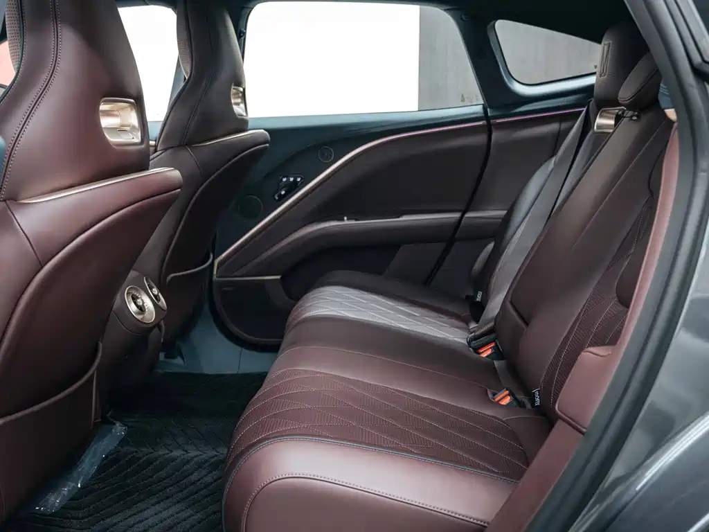 Avita 11 2025 facelift Max extended range version купить на сайте DeffCars